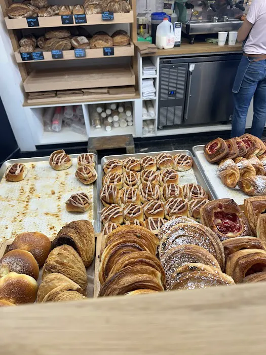 La Bicyclette Bakery Picture 3