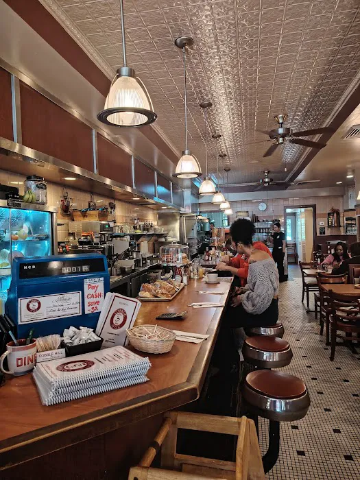 Cobble Hill Coffee Shop Picture 6