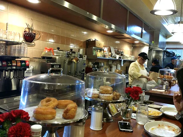 Cobble Hill Coffee Shop Picture 9