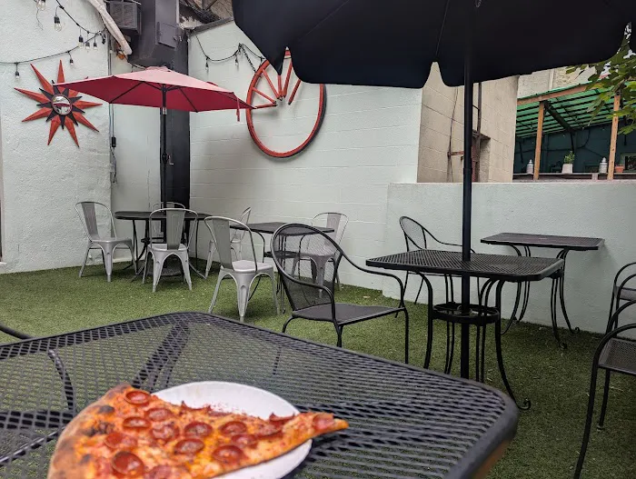 Smith Street Pizza Picture 6