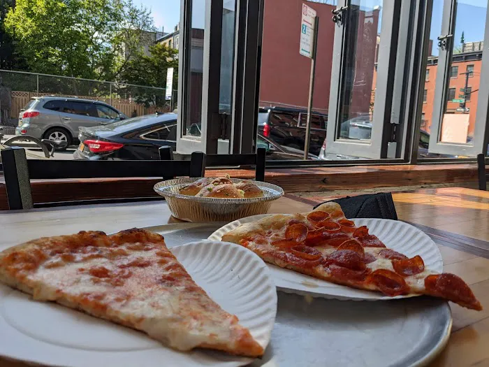 Smith Street Pizza Picture 8
