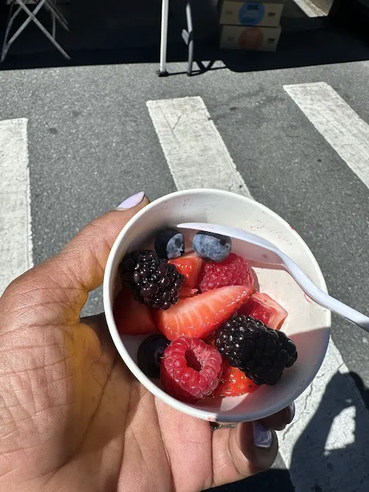 5th Ave Gourmet Delight Picture 9