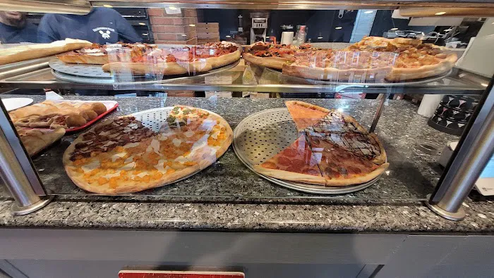 VALENTINO'S PIZZA BROOKLYN Picture 8