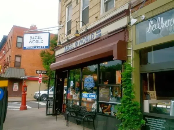 Bagel World Park Slope Picture 9
