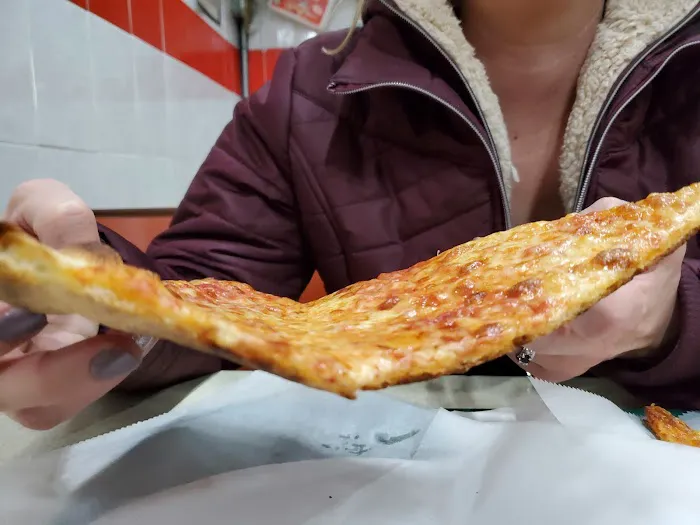 The Best Joe's Pizza of Park Slope Picture 4