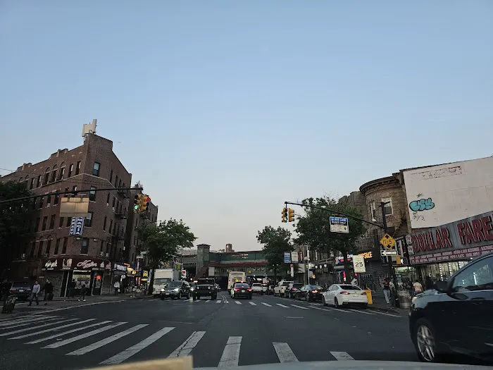 B & M Deli Picture 1