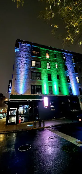 glitch bar and grill Picture 2