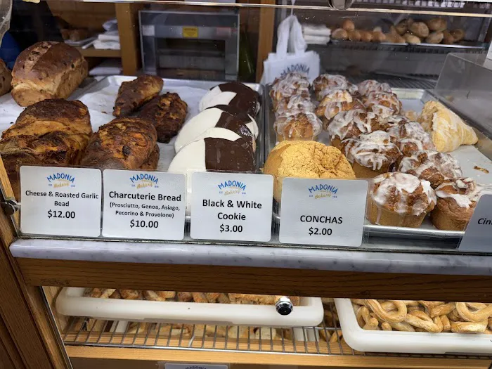 Addeo & Sons Bakery Picture 6