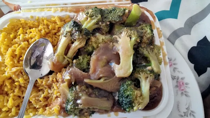 Lucky Coming Picture 1