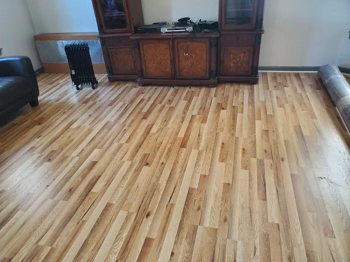 Lucky Coming Picture 3