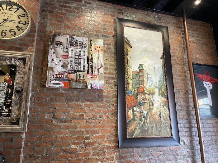 Parisienne Cafe. Picture 4