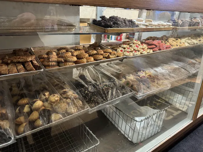 Gino's Pastry Shop & Cafe Picture 6