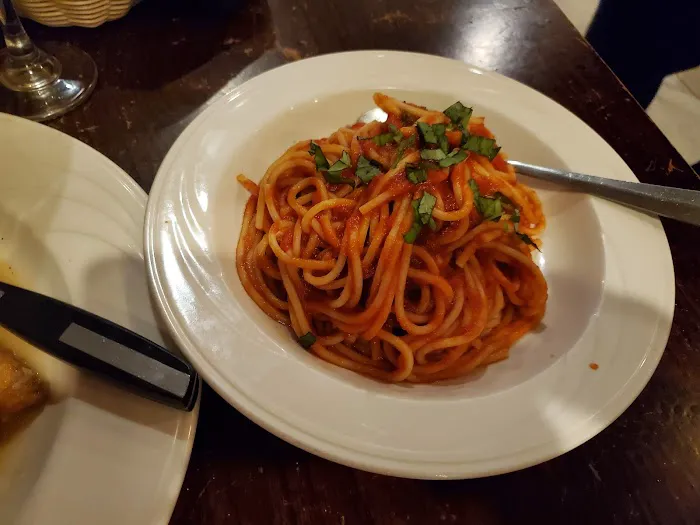 Moise's Restaurant Picture 9