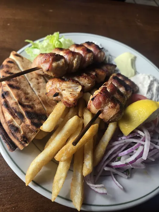 Avenue Gyro Picture 3
