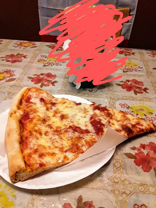 Ivana's Pizzeria Picture 10