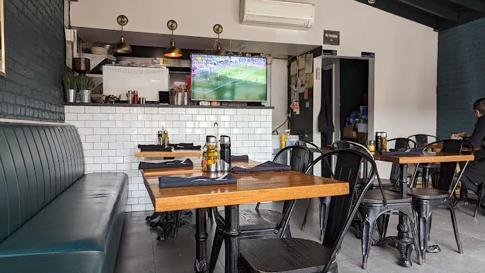 Gurra Cafe Picture 5