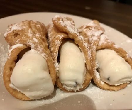Ann & Tonyu2019s Restaurant