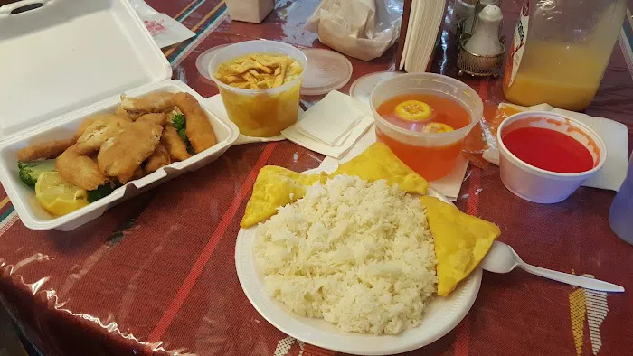 Lee's Restaurant Picture 3