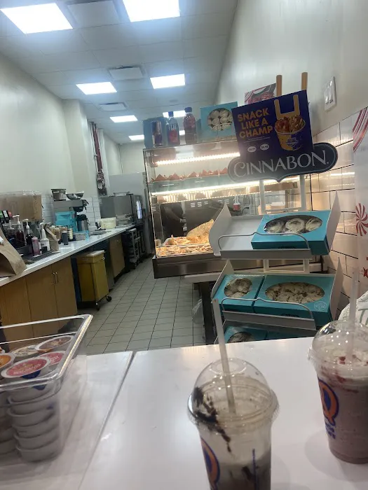 Cinnabon Picture 2