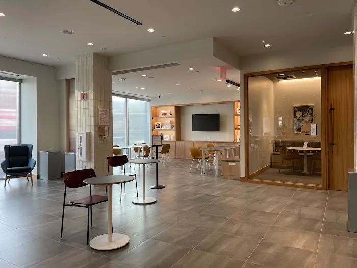 Capital One Café Picture 9
