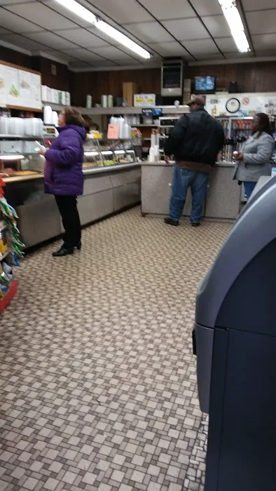 Lee's Deli & Grocery Picture 5