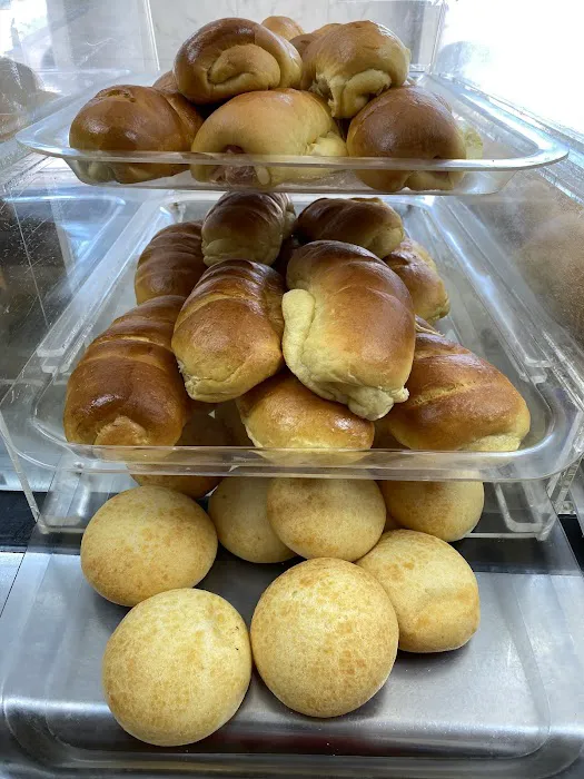 Jacqueline's Bakery Picture 9