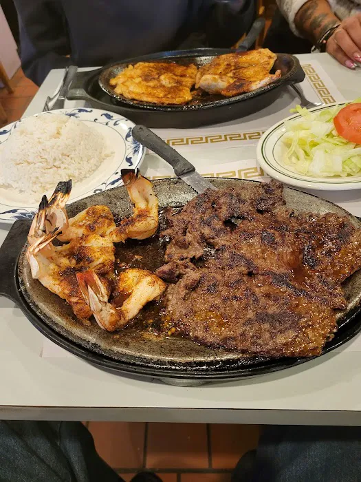 El Pabellon De Oro Picture 3