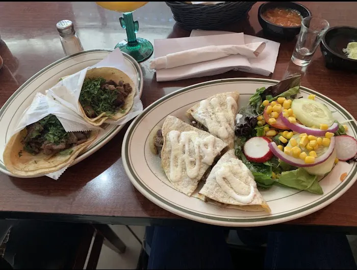 El Molcajete Picture 6
