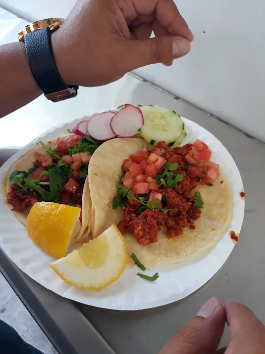 Taquería los cascabeles Picture 9