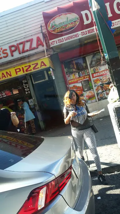 Yankee’s Pizza Picture 3