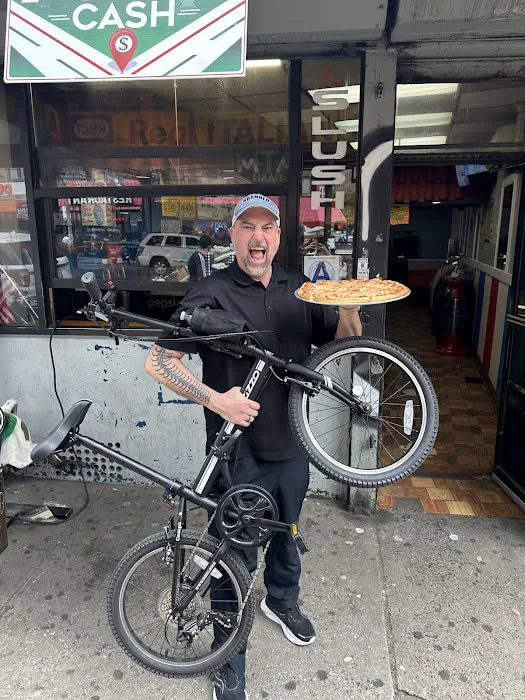 Yankee’s Pizza Picture 6