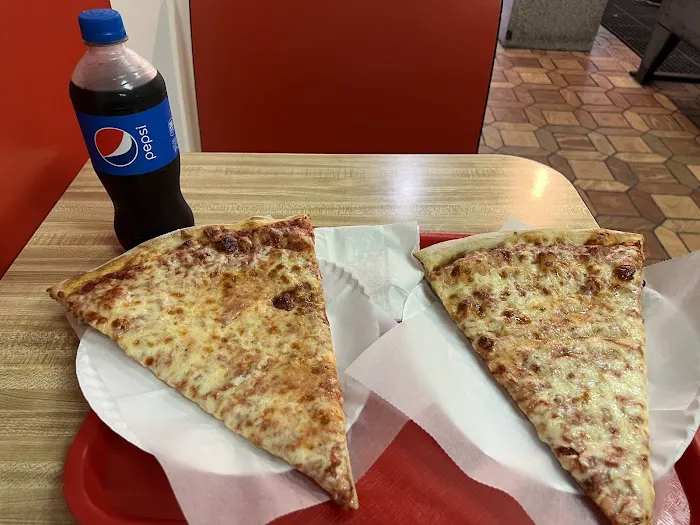 Yankee’s Pizza Picture 9