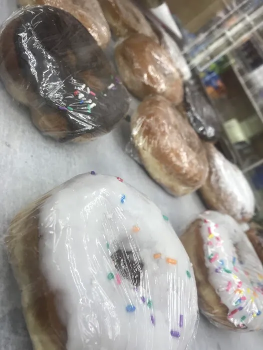 Bronx Gourmet Deli Picture 5