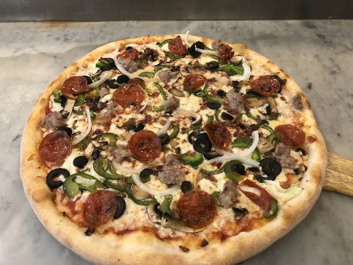 Famosa Pizza Picture 7