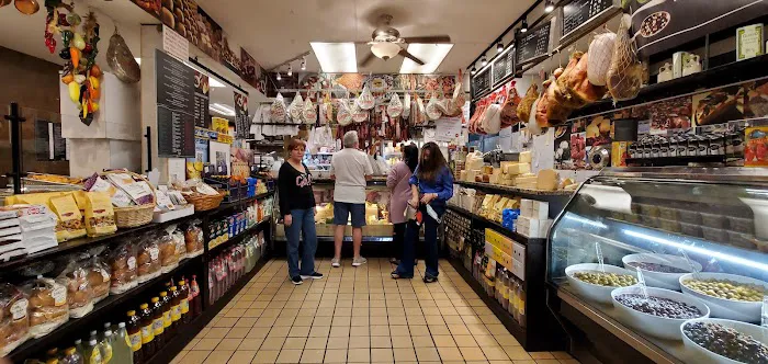 Joe's Italian Deli Picture 1