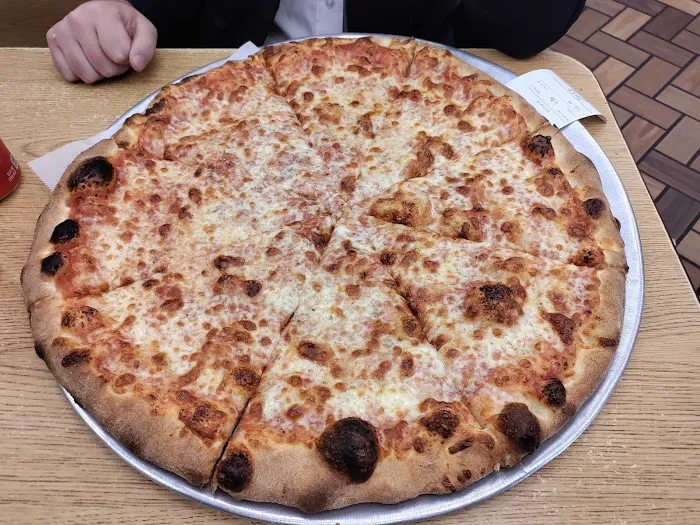 Kingston Pizza Kosher Picture 6
