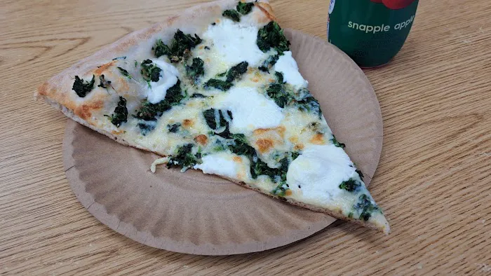 Kingston Pizza Kosher Picture 1