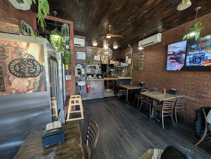 Izzy's Brooklyn Smokehouse Picture 2