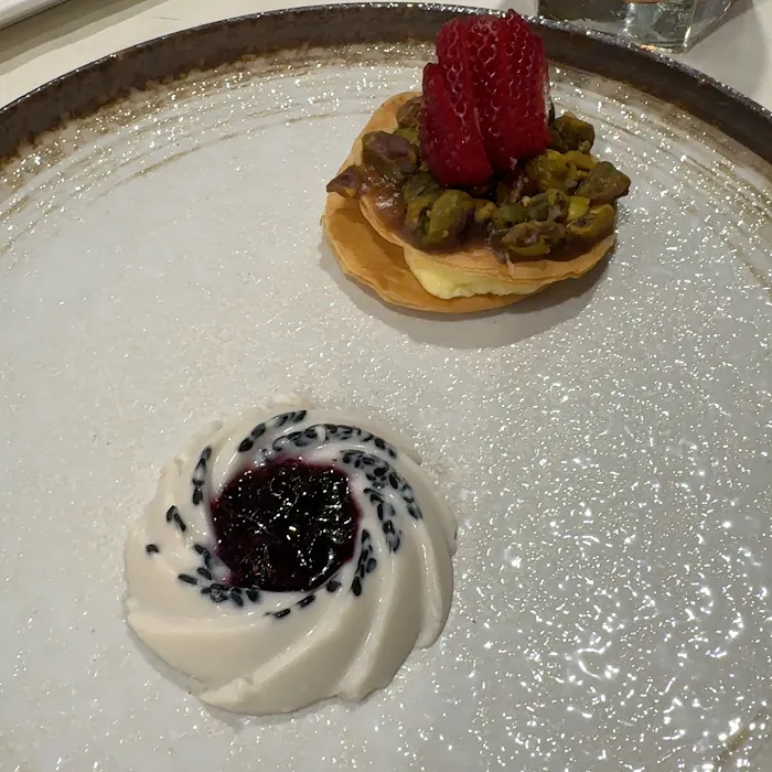 Novelli Cafe and Restaurant Picture 6