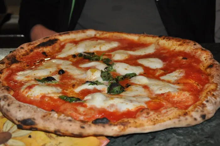 Lenny's Pizza Picture 3