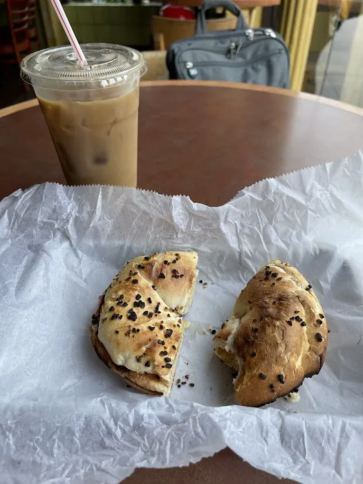 Bagels By the Park Picture 8
