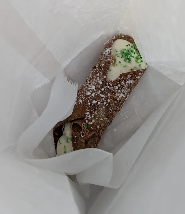 Court Pastry Shop Picture 5