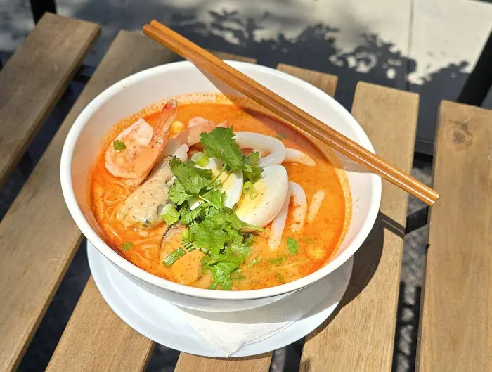 Huge Thai Picture 6