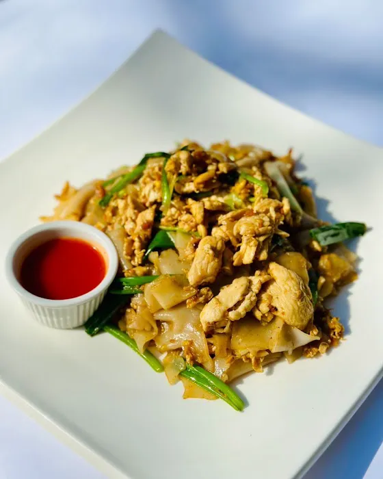 Huge Thai Picture 8