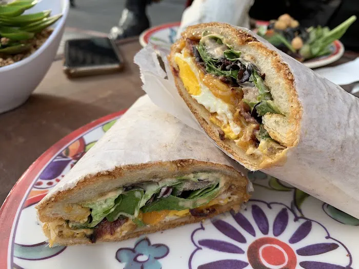 Darna Falafel Picture 5