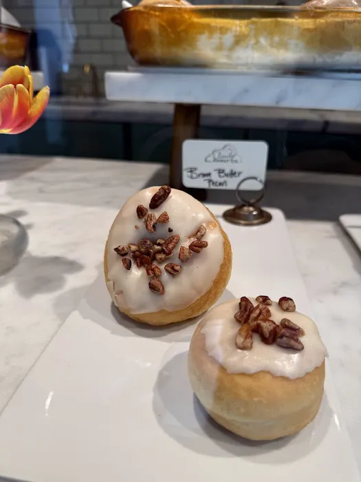 Cloudy Donut Co. Picture 8