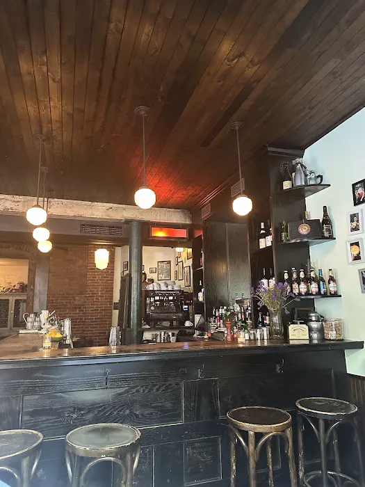 River Deli Picture 4