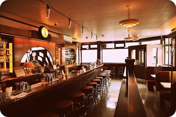 The Long Island Bar Picture 7