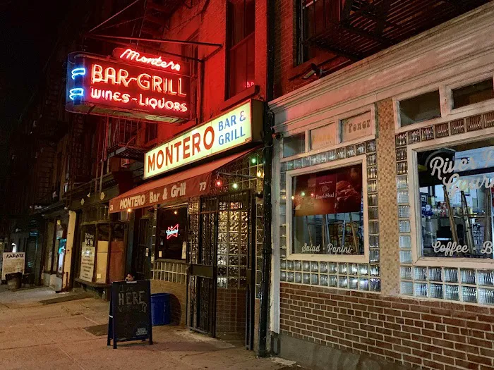 Montero Bar & Grill Picture 4