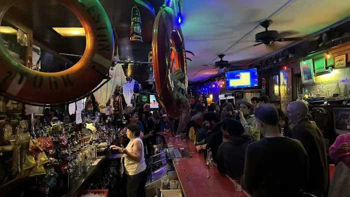 Montero Bar & Grill Picture 3
